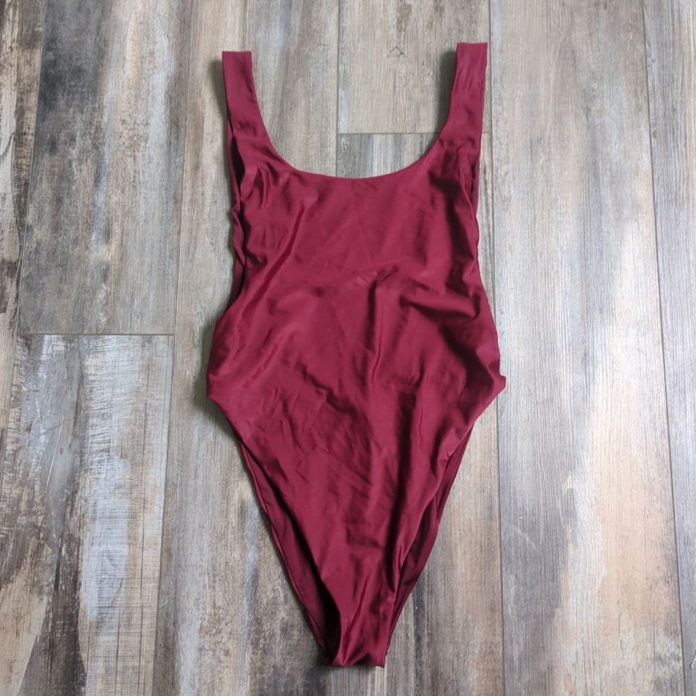 Women’s Scoop Back One-Piece Swimsuit - Burgundy